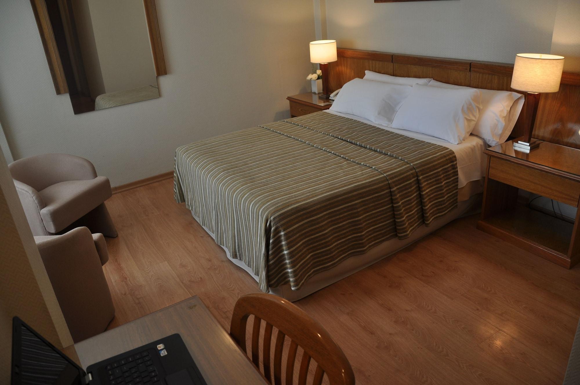 Hotel Solans Presidente Rosario Ngoại thất bức ảnh